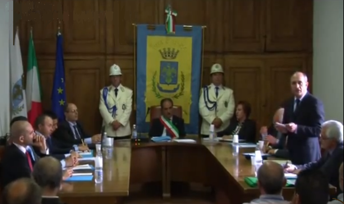 Un momento dei lavori consiliari Un momento dei lavori consiliari